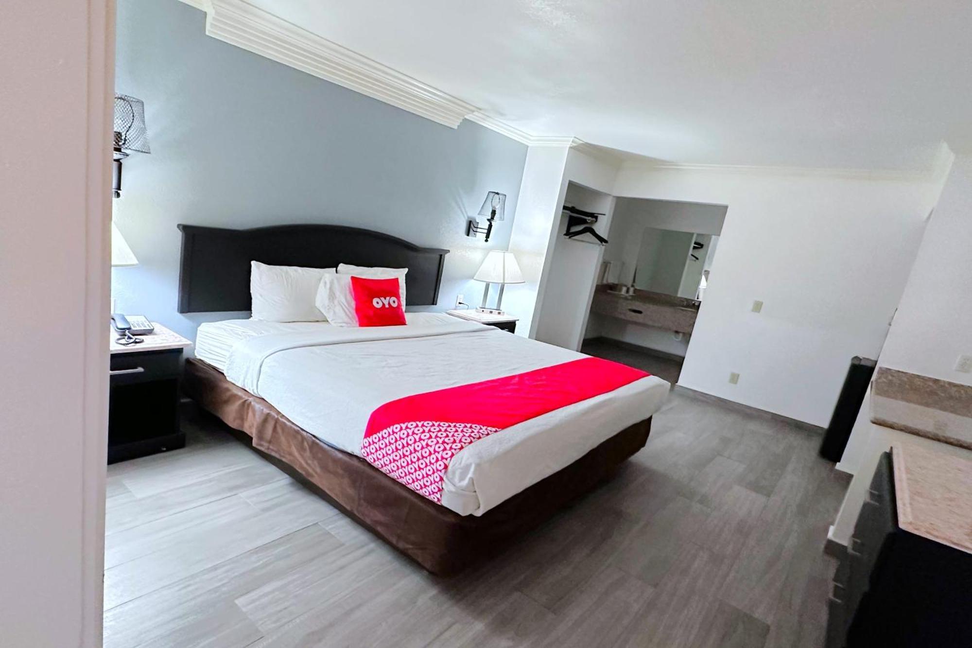 Three Rivers Executive Inn & Suites By Oyo Bagian luar foto