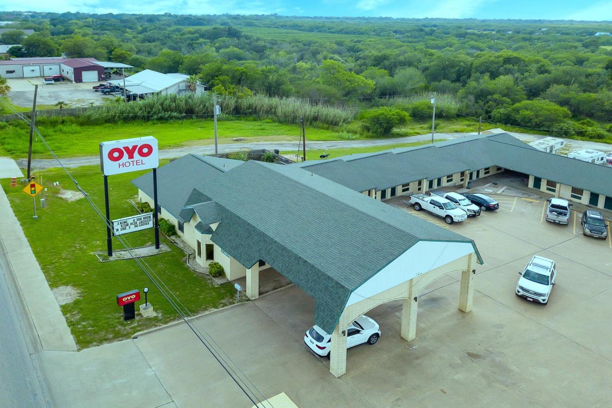 Three Rivers Executive Inn & Suites By Oyo Bagian luar foto