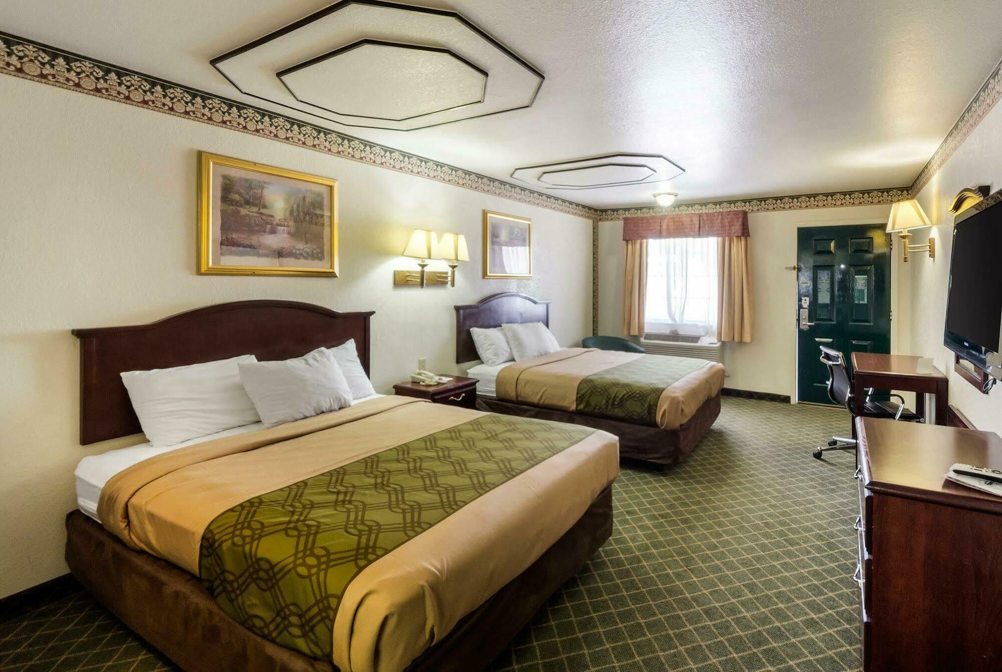 Three Rivers Executive Inn & Suites By Oyo Bagian luar foto
