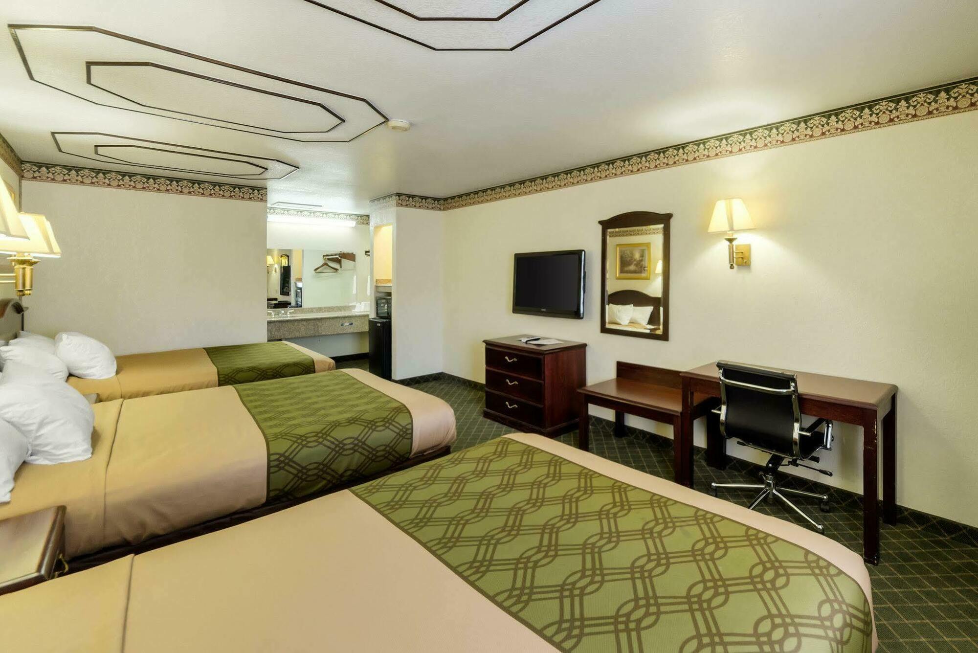 Three Rivers Executive Inn & Suites By Oyo Bagian luar foto